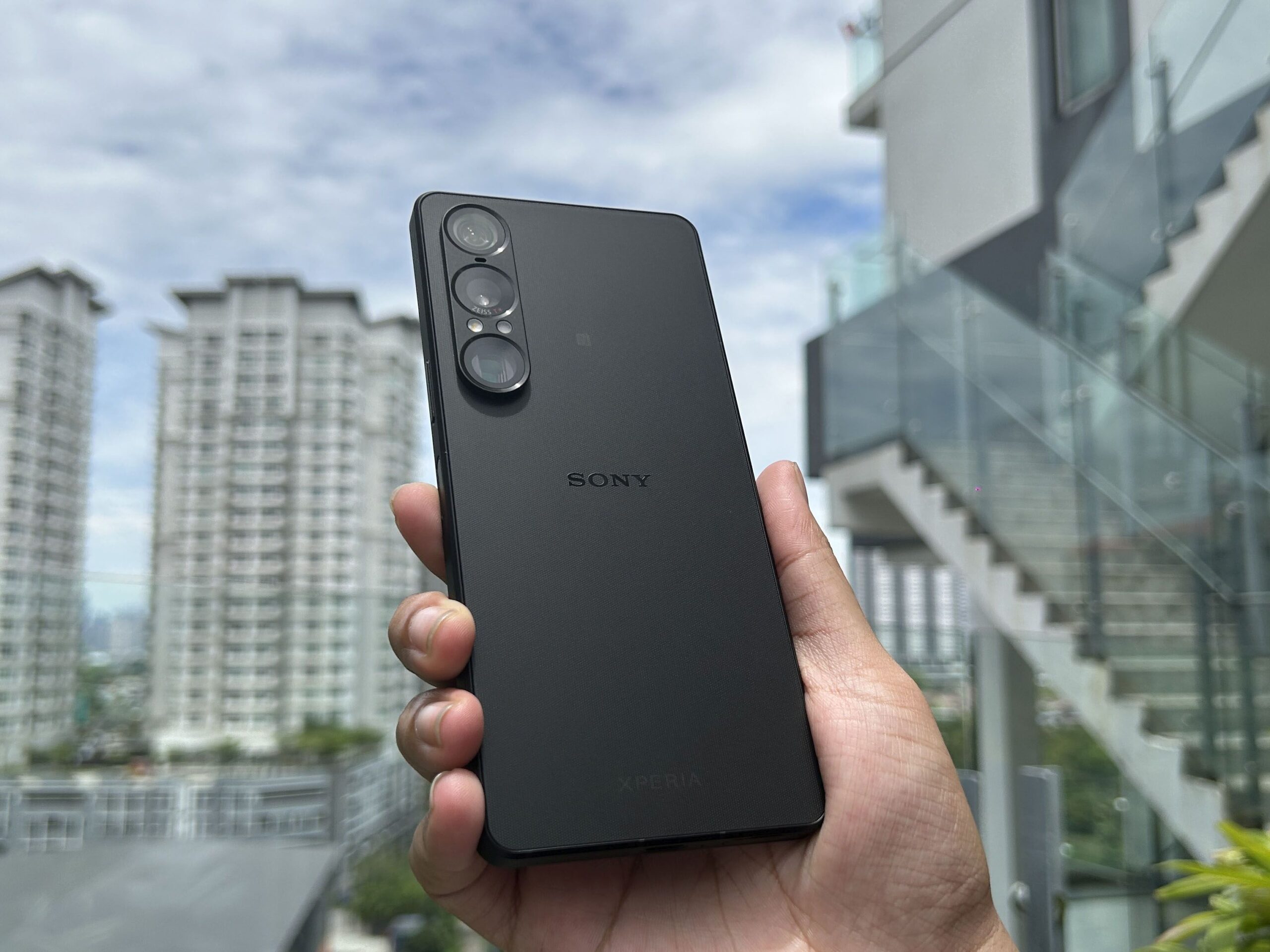Sony Xperia 1 VII Review: Same Look, Improved Camera