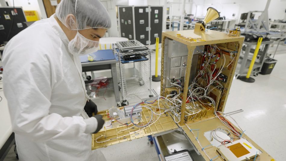 Starcloud Akan Membina Pusat Data AI Angkasa Lepas Bermula November Ini