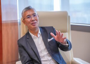 Tengku Zafrul perlu buktikan dirinya kekal relevan