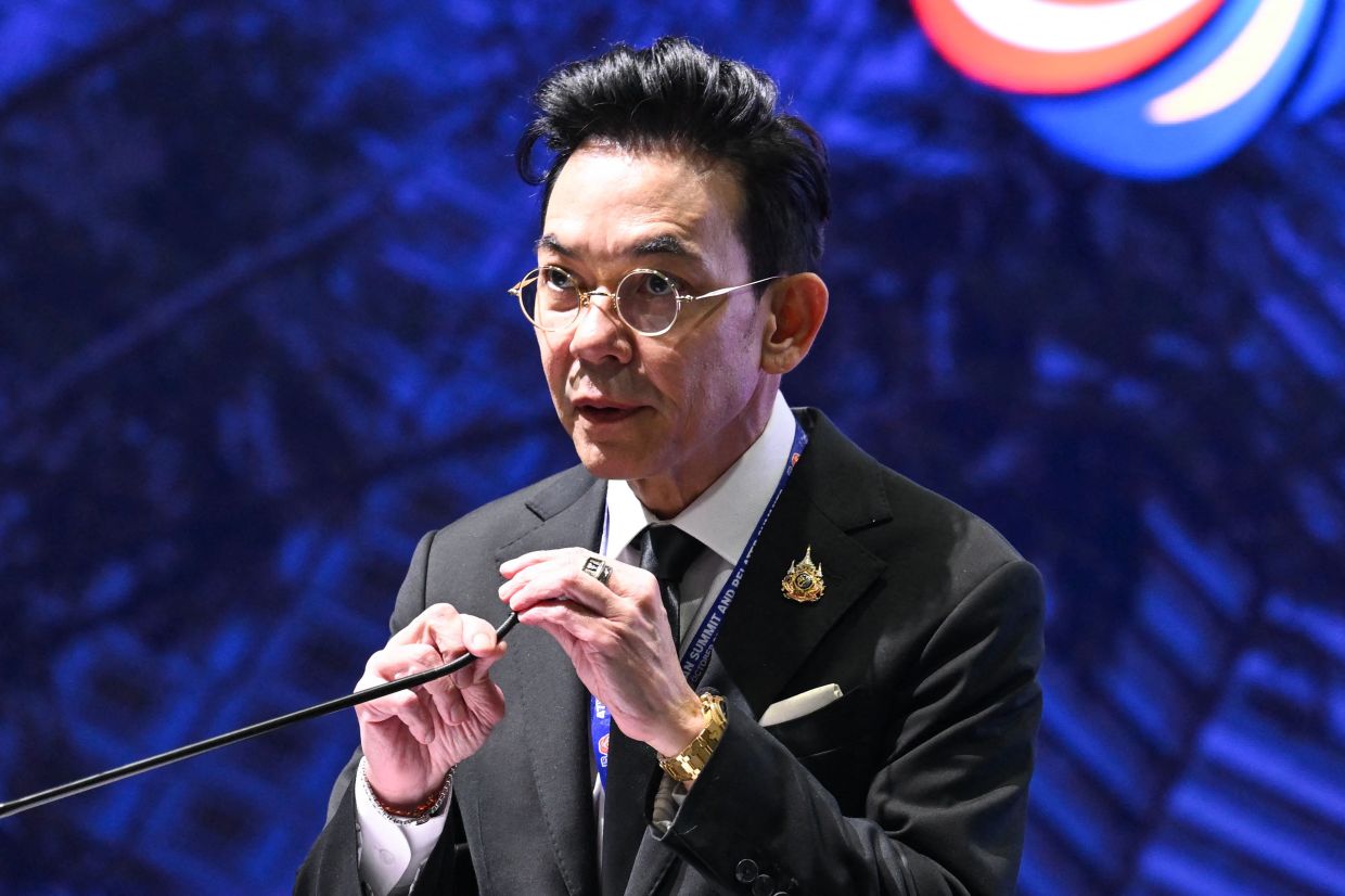 Thai officials rescheduling peace deal signing ceremony with Cambodia