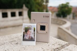 Fujifilm instax mini LiPlay+