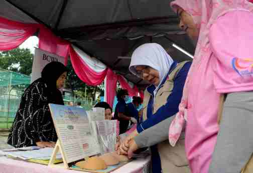 Tidak rawat kanser payudara, bimbang suami lari