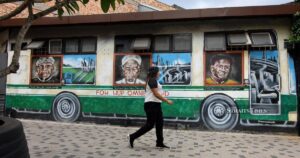 Today's news in pictures - Monday, Oct 27, 2025