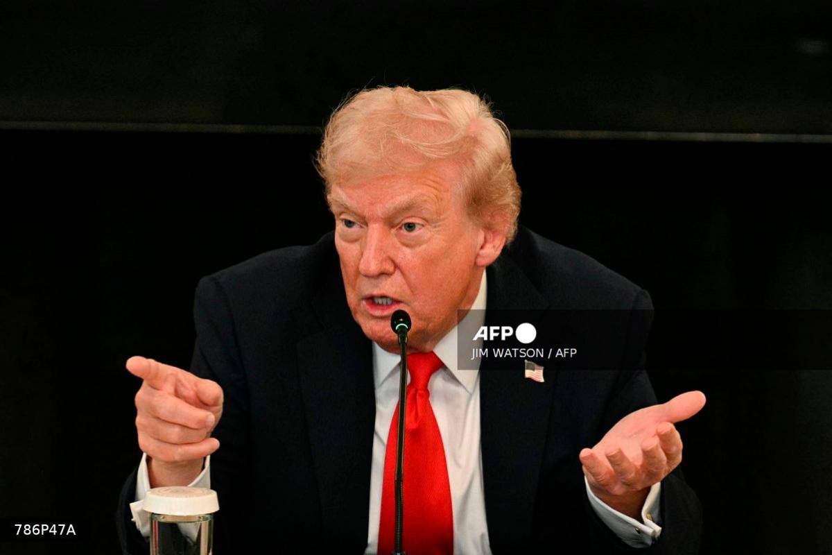 Trump urges Thailand and Cambodia to resolve border conflict