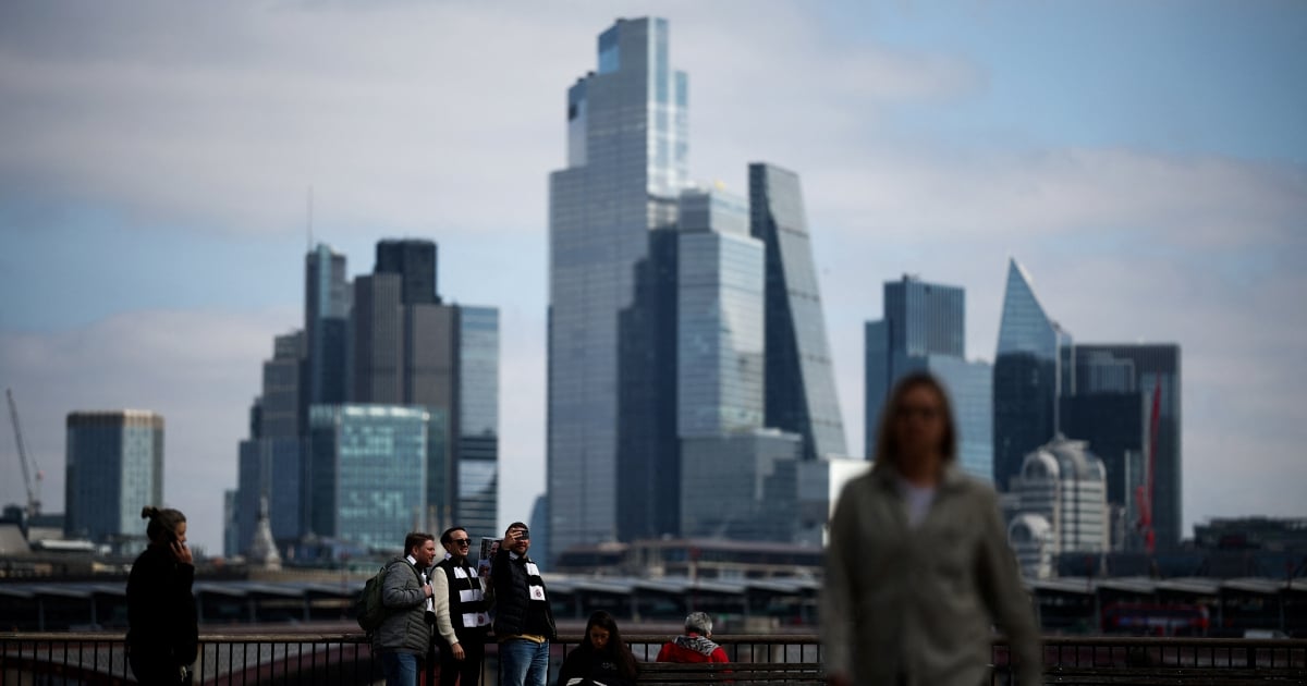 UK manufacturers invest at slowest pace since 2017