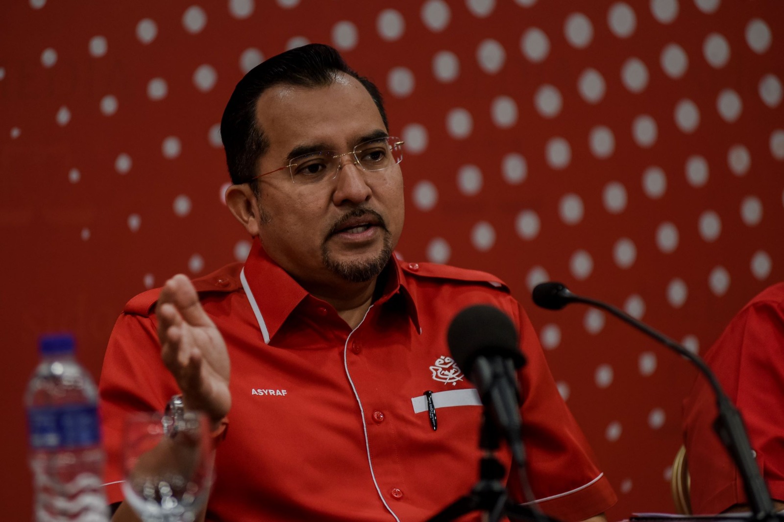 UMNO gesa tangguh RUU PSB, lantik Johari wakili parti dalam rundingan