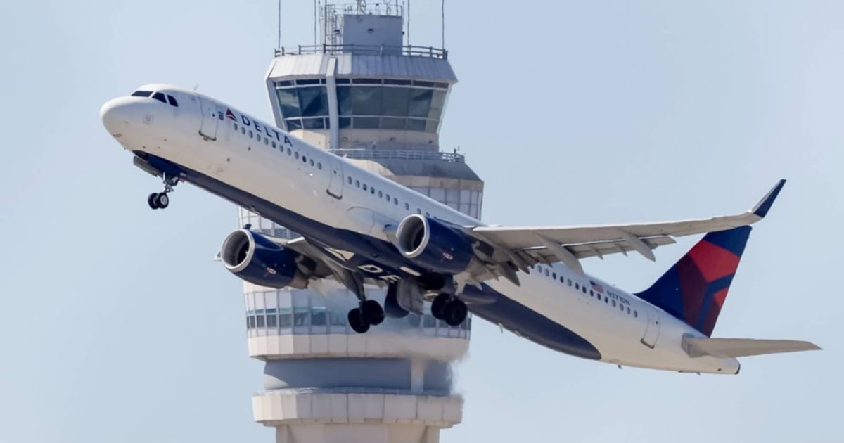 US airline group urges end to govt shutdown, citing aviation risks