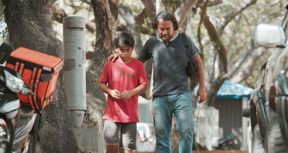 Ulasan Syurga Dalam Botol: Yang serabut di negeri cantik