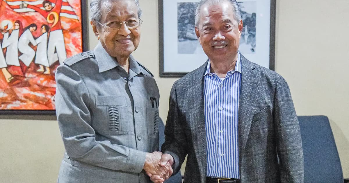 Umno leader mocks ‘fake political marriage’ between Dr M, Muhyiddin