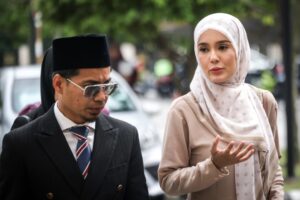 Uqasha Senrose nekad teruskan hasrat bercerai