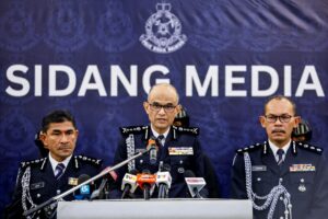 Woman behind fake passport stamp syndicate preying on foreigners, Selangor police say