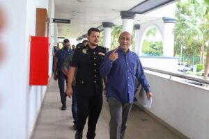 Zamil, dua rakan didakwa minta rasuah daripada pendakwah bebas