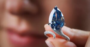 'Mellon Blue' diamond ring sells for US$25 million in Geneva auction