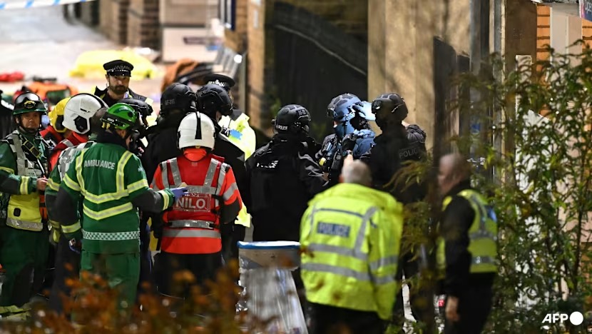 10 cedera insiden tikaman di kereta api UK, dua suspek ditahan