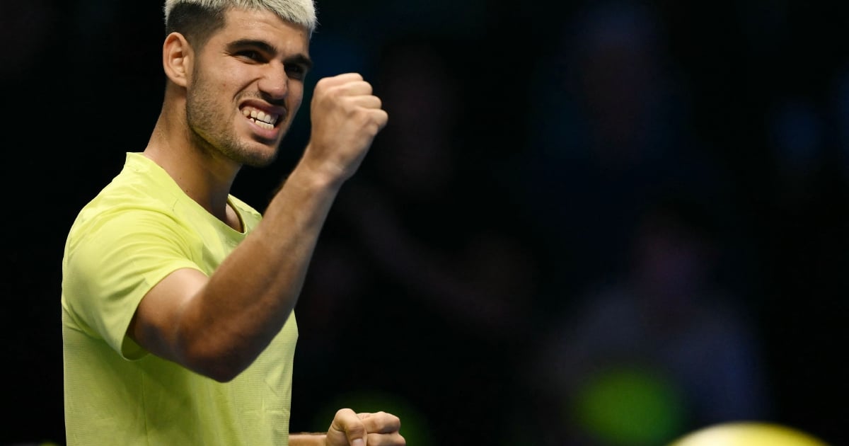 Alcaraz fights back to beat Fritz at ATP Finals