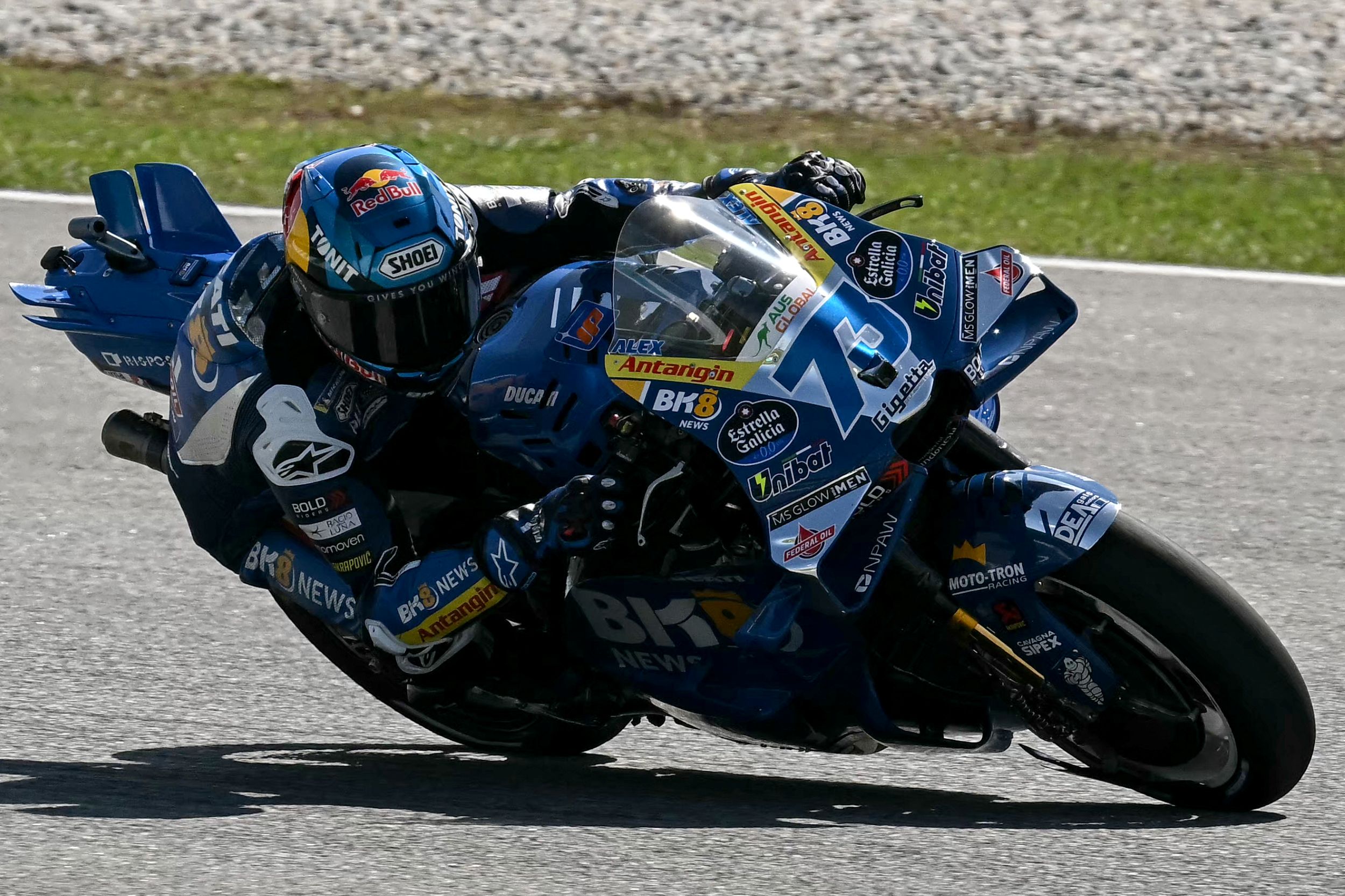 Alex keluar dari bayang-bayang Marc 