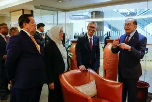 Anwar, China’s Premier meet briefly at G20 Summit