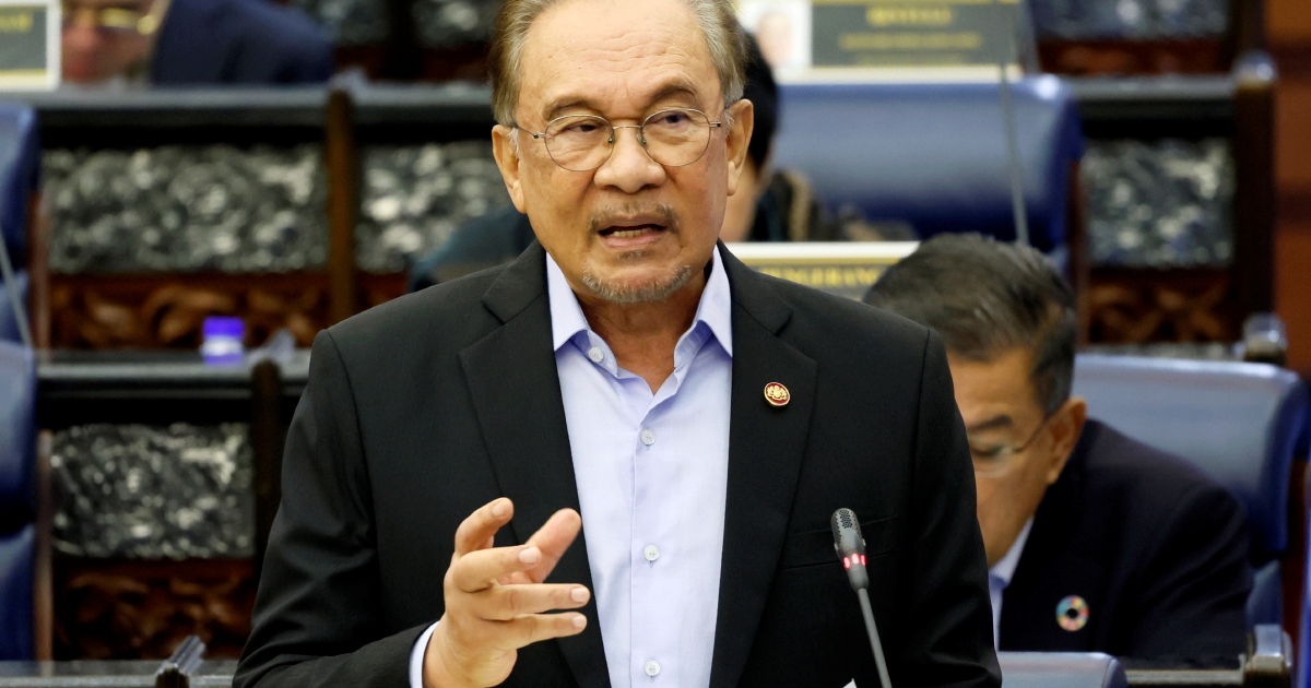 Anwar: Judgment on Sabah revenue suggests past governments acted unlawfully