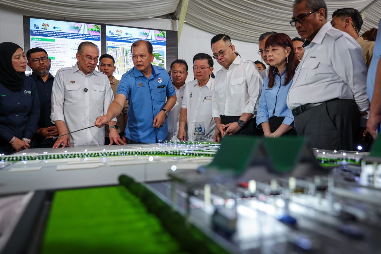 Anwar attends groundbreaking for Penang's Juru-Sungai Dua traffic dispersal project
