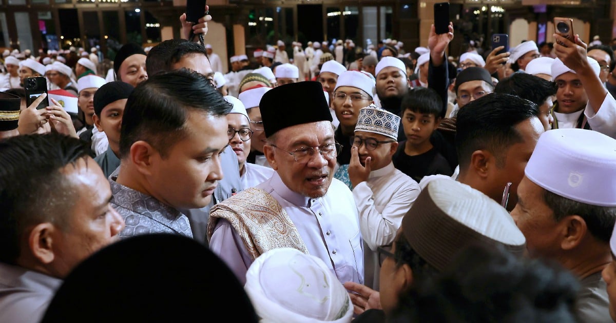 Anwar says Malaysia's growth must uphold morals and values