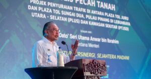 Anwar wants all infrastructure projects for the people expedited