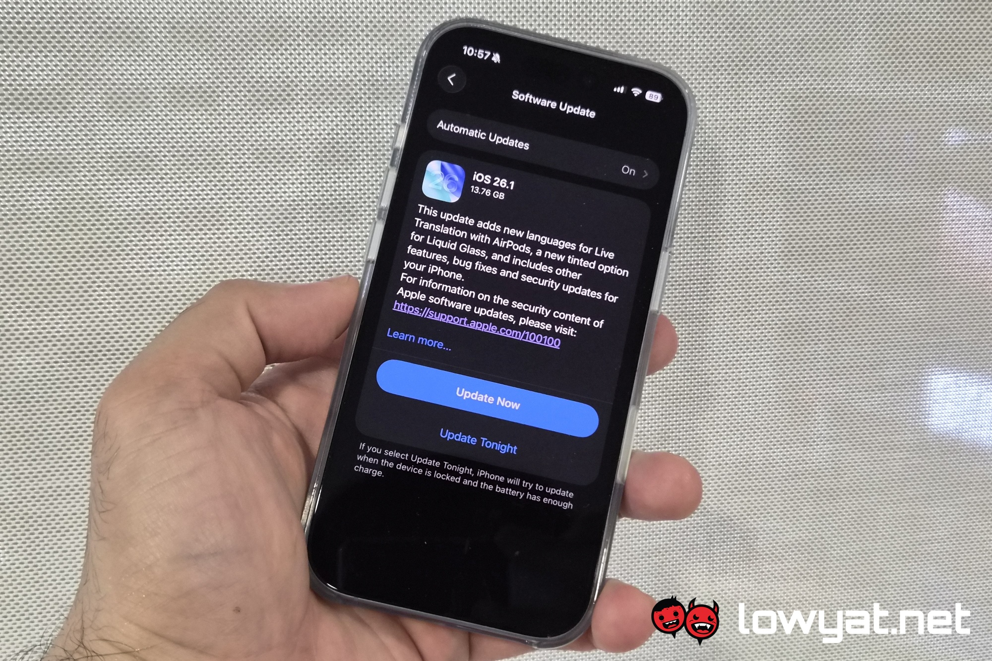 Apple iOS 26.1 update
