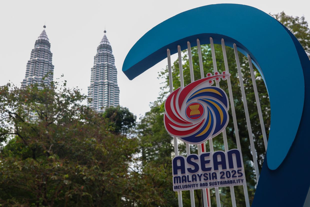 Asean summit boosts confidence among civil servants, says Loke