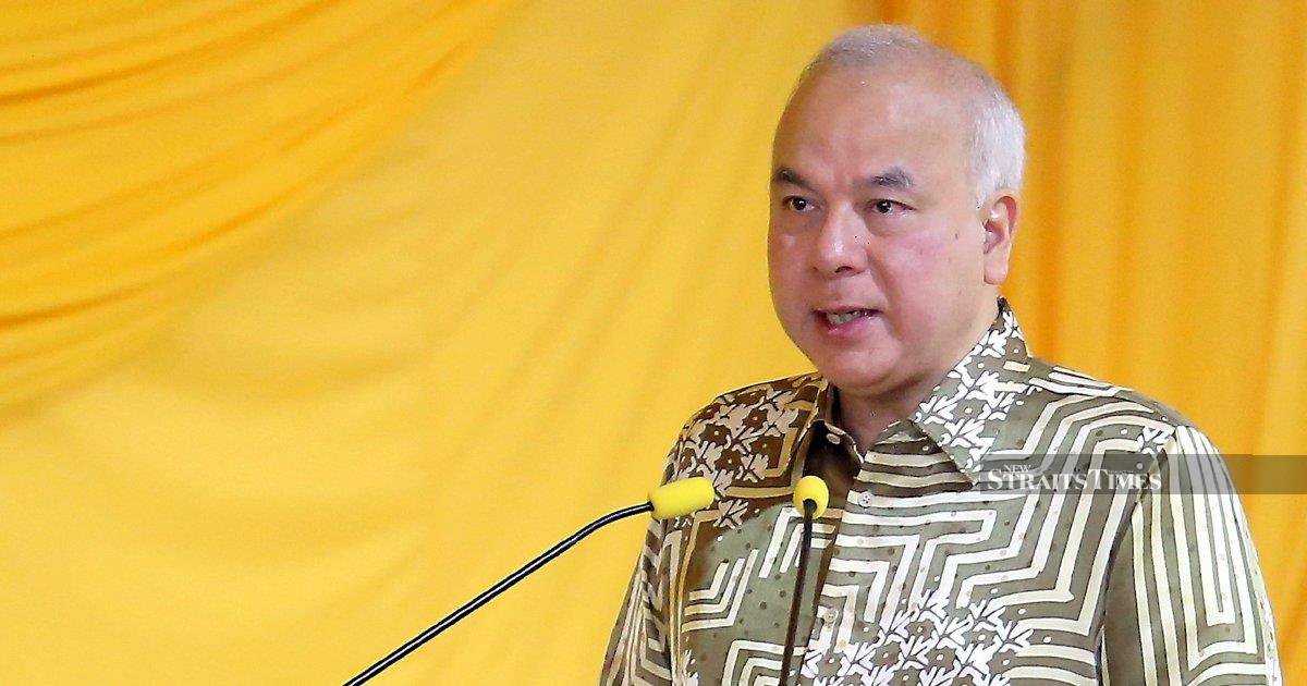 Betrayal, not invaders, will spell Malaysia's doom - Sultan Nazrin