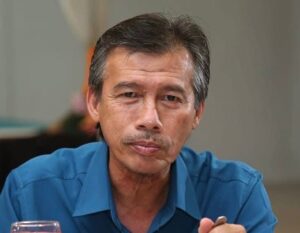 Bukan minta Muhyiddin berundur tetapi selesaikan masalah dalaman