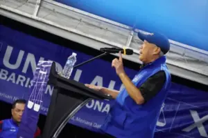 Bung Moktar guna konsert Amy Search dekat pengundi Lamag