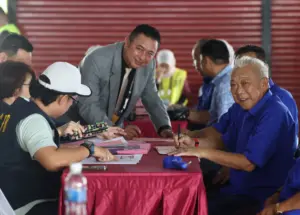 Bung Moktar uses small group strategy for Sabah election campaign