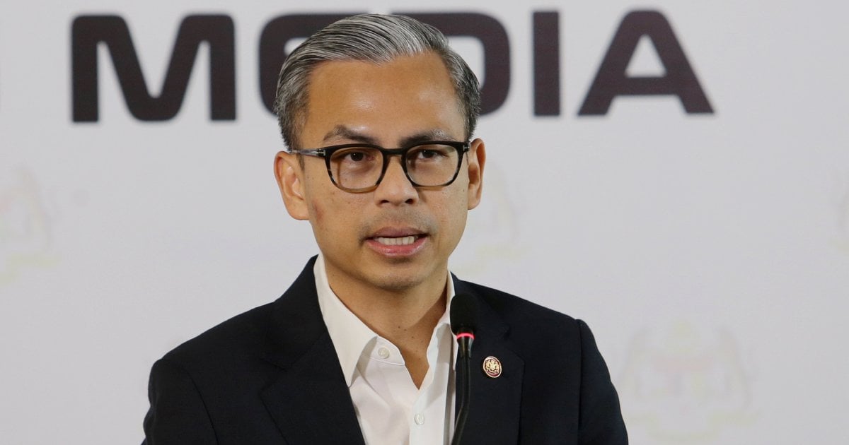 Children under 16 to be banned from having social media accounts next year