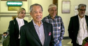 Court grants Muhyiddin temporary passport for medical check-up