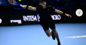 De Minaur keeps ATP Finals hopes alive with win over Fritz