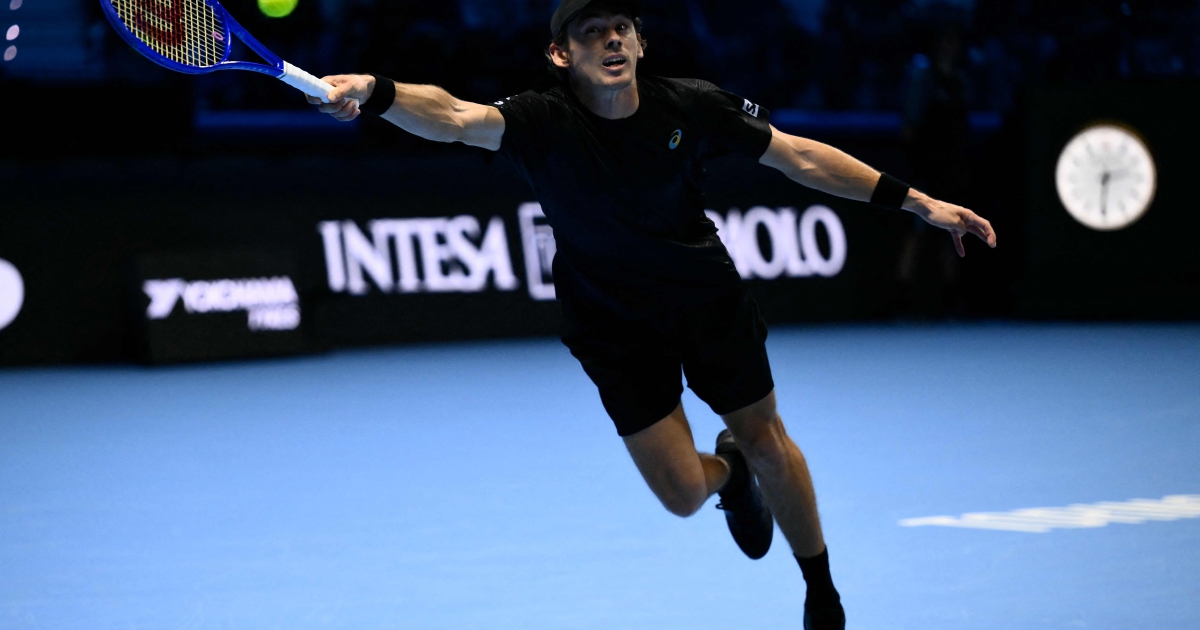 De Minaur keeps ATP Finals hopes alive with win over Fritz