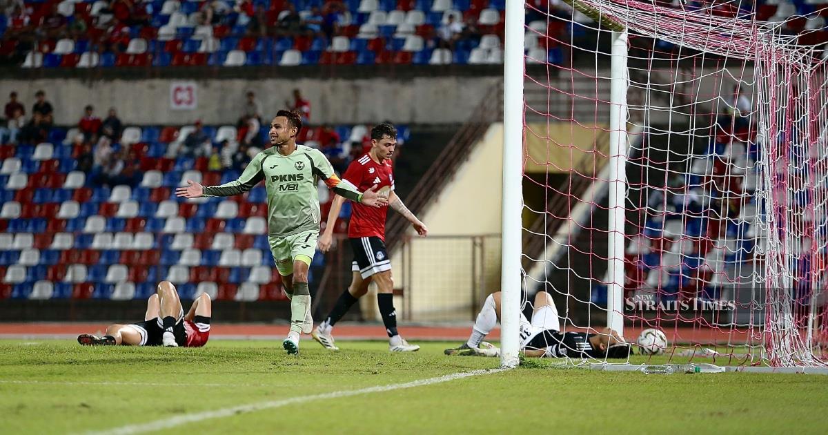 Faisal Halim tames the Rhinos at Likas