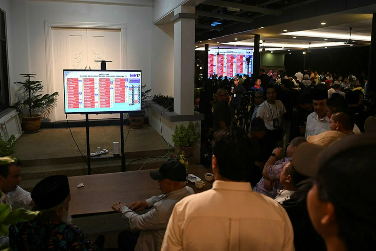 GRS leads with 27 seats in early results