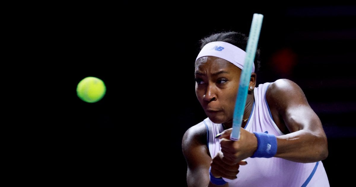 Gauff sweeps Paolini aside to revitalise WTA Finals defence