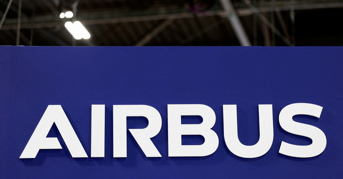 Global airlines race to fix jets as Airbus apologises following A320 recall