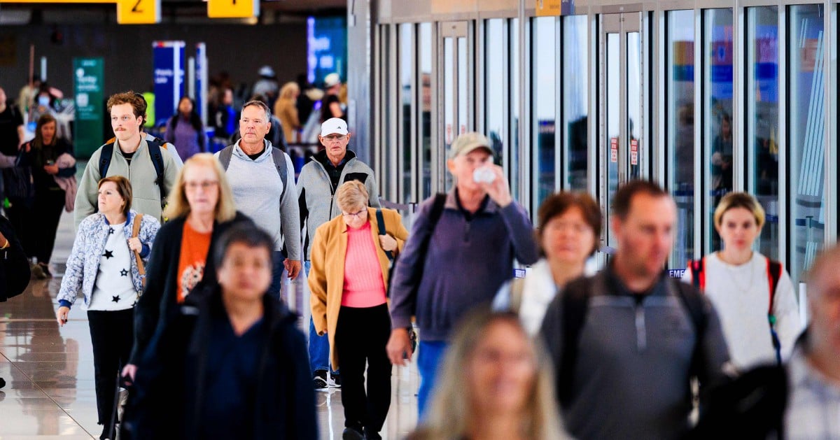 Government shutdown forces more flight cancellations across US