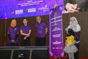 Govt stepping up efforts to enhance OKU healthcare and access, says Dzulkefly