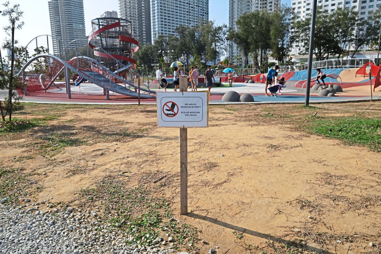 Gurney Bay playground sealed after teen suffers head injury