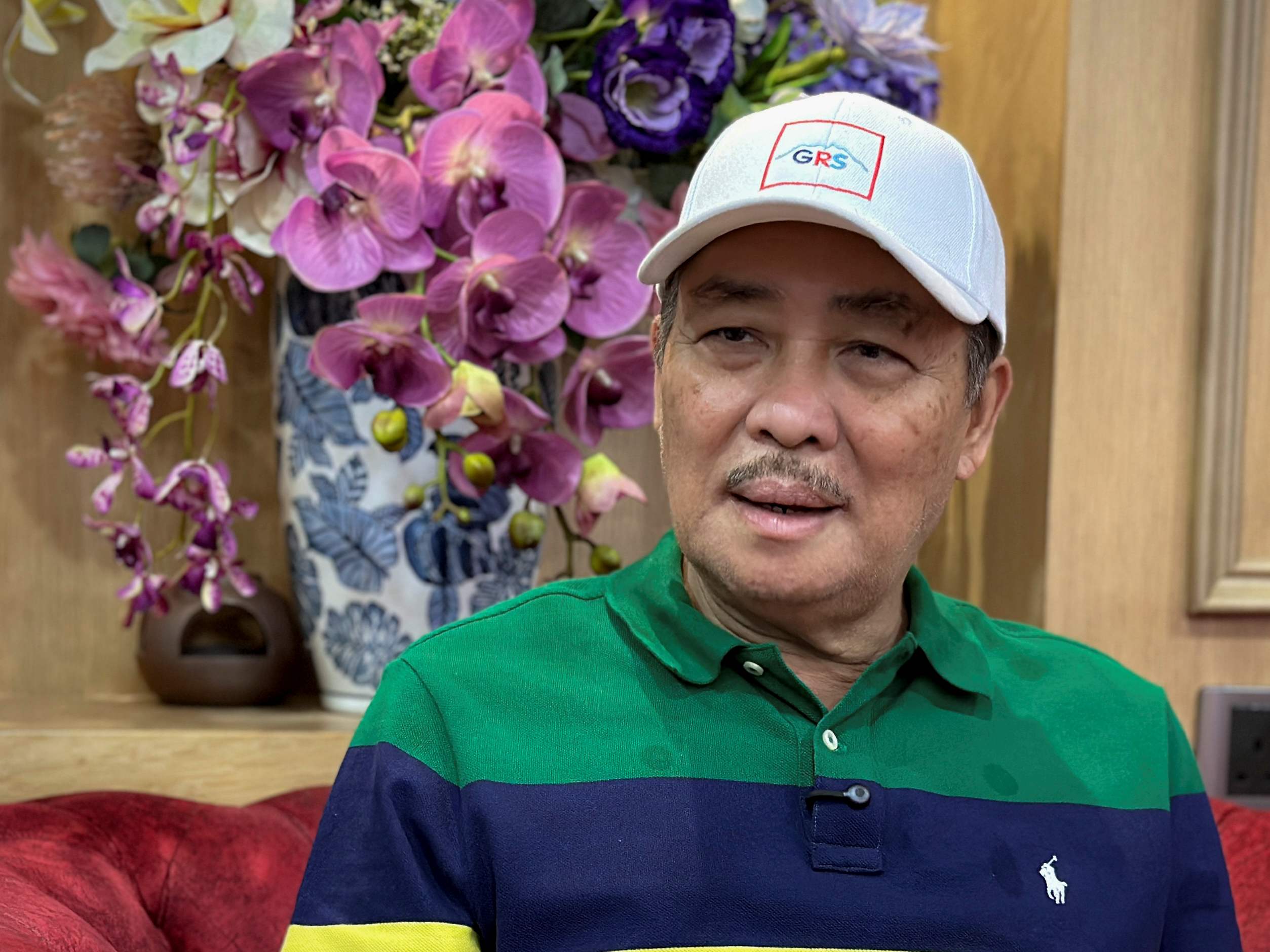 Hajiji dijangka angkat sumpah malam ini?