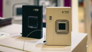 Instax Mini LiPlay+ Boleh Didapati Di Malaysia Pada Harga RM938