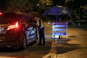 Istana Seri Kinabalu entrance heavily guarded post polls