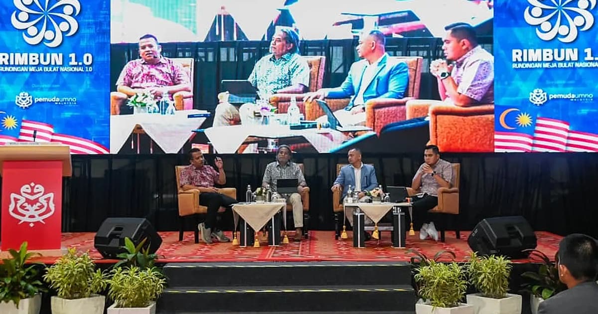 KJ ‘returns’ to Umno HQ 2 years after expulsion