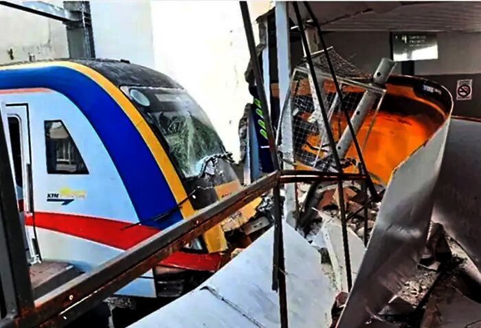 KTMB: KTM Komuter train overshoot cleared, services at Butterworth Station resume