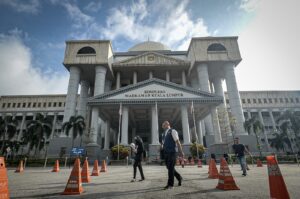 Keluarga Daim peroleh kebenaran cabar pembekuan SPRM