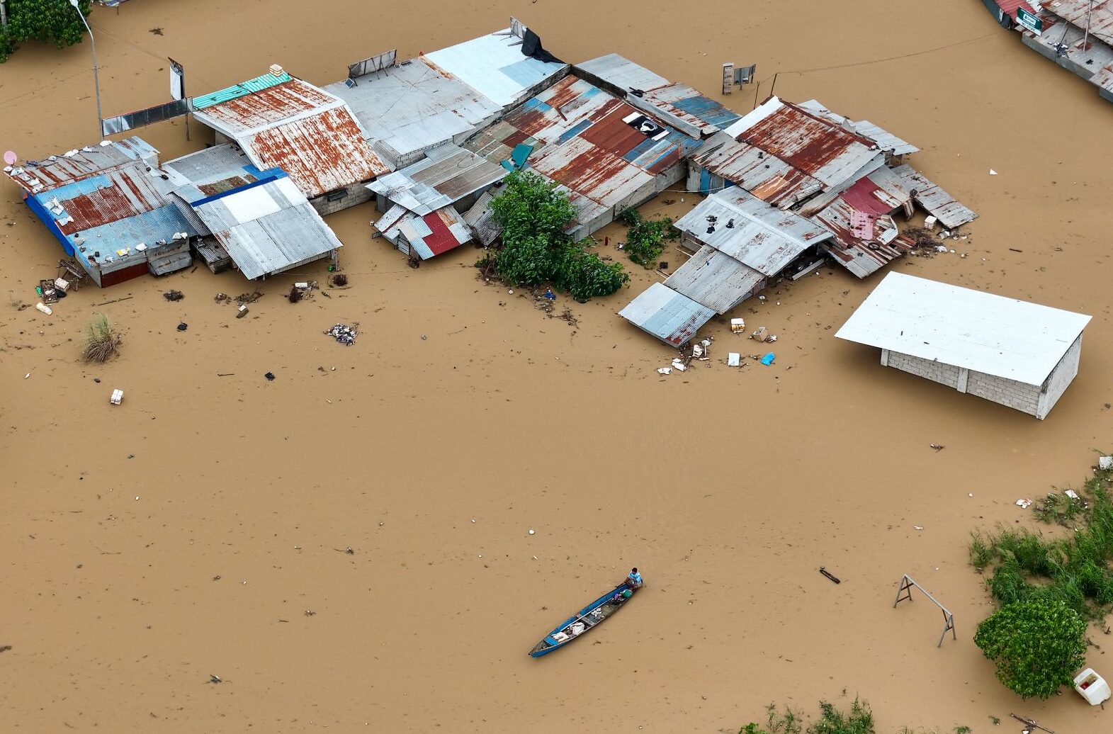 Korban taufan Fung-Wong di Filipina meningkat 27 orang