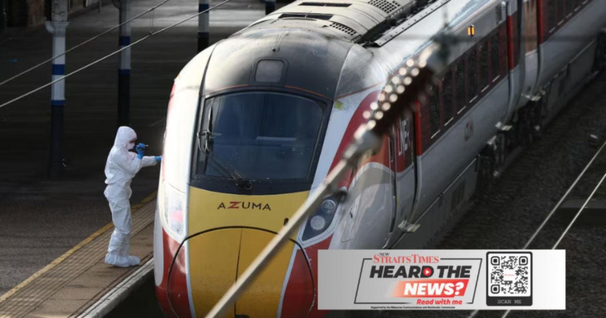 Lone attacker behind mass stabbing on UK train